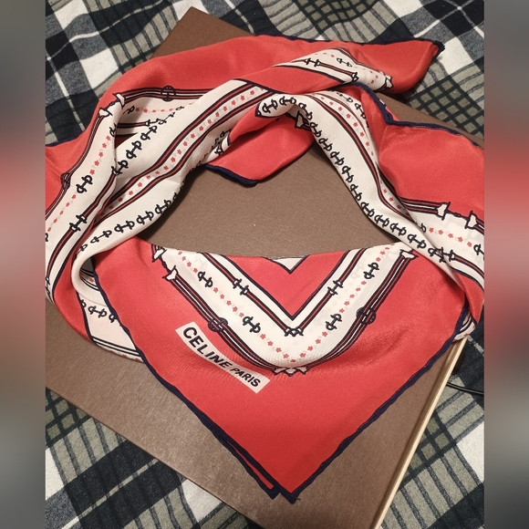 Celine Scarf 25x25 Excellent Condition - Picture 8 of 12